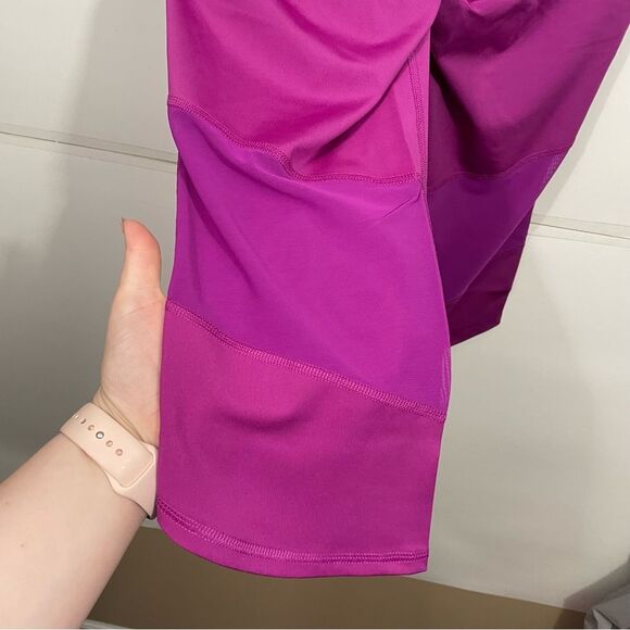 NWT Old Navy Magenta Mesh Panel Cropped Leggings - Picture 4 of 6